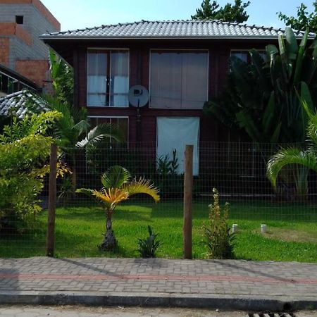 Villa Casa Alquiler En Bombas Bombinhas Extérieur photo